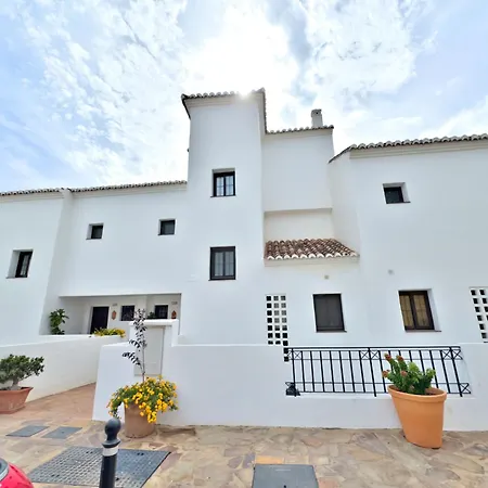 En Monteros Apartment